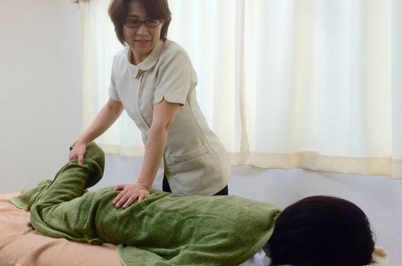 経験豊富なカラーセラピスト